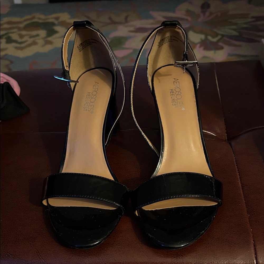AEROSOLES Elegant Black Heels
